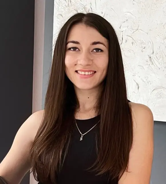 Аліна Гембар-Табакова